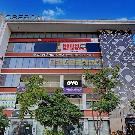 Collection O Hotel Swarg สุรัต ภายนอก รูปภาพ