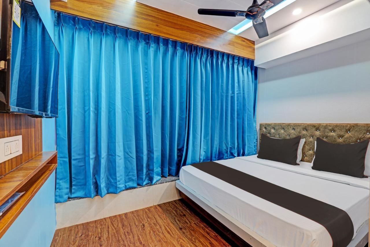 Collection O Hotel Swarg สุรัต ภายนอก รูปภาพ
