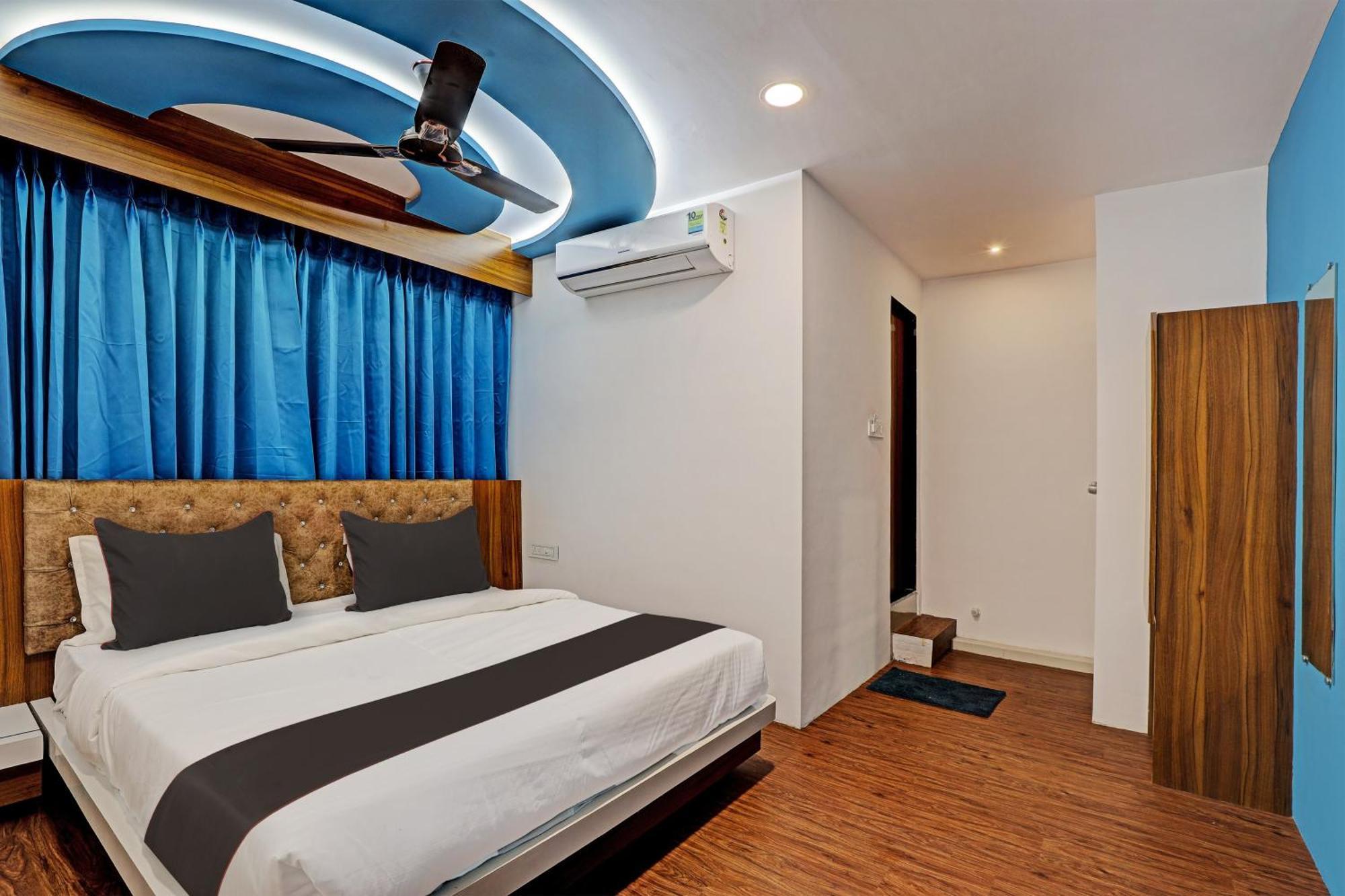 Collection O Hotel Swarg สุรัต ภายนอก รูปภาพ